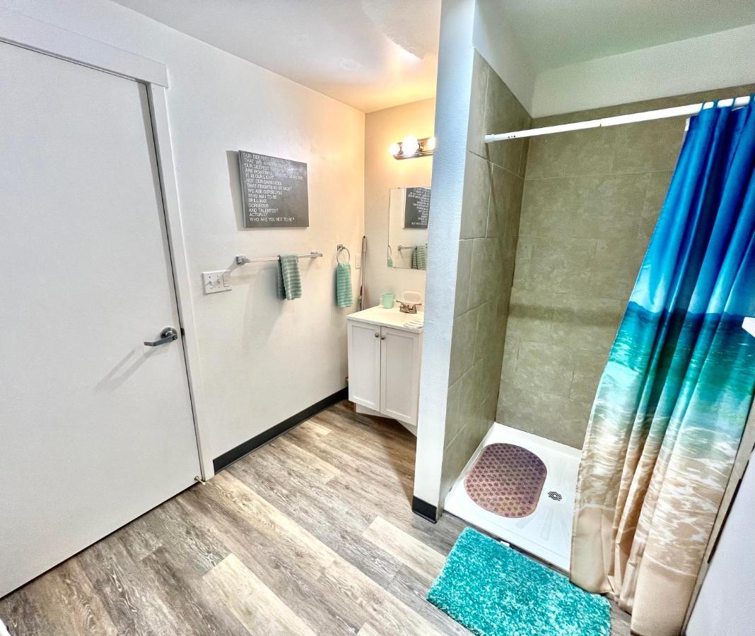 Studio Apartment With Shared Bathroom 10 Minutes Walk To University Of Wa Seattle Exterior foto